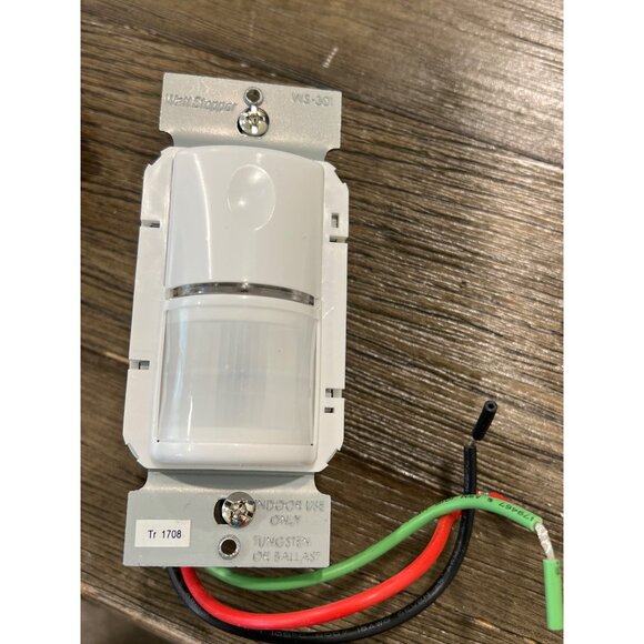 Wattstopper WS-301-W PIR Wall Switch Sensor 120/277VAC 50/60Hz White NOS Open Bo - Picture 1 of 2